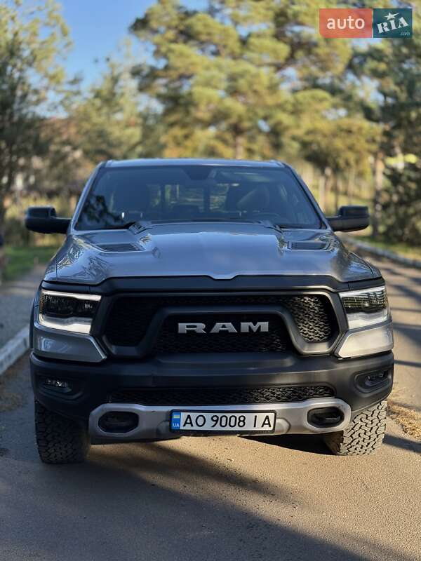 Пикап Dodge RAM 1500 2019 в Ужгороде Пикап Dodge RAM 1500 2019 в Ужгороде
