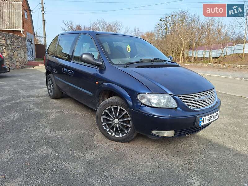 Минивэн Dodge Ram Van 2002 в Переяславе