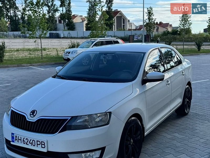 Лифтбек Skoda Rapid 2017 в Софиевской Борщаговке Лифтбек Skoda Rapid 2017 в Софиевской Борщаговке