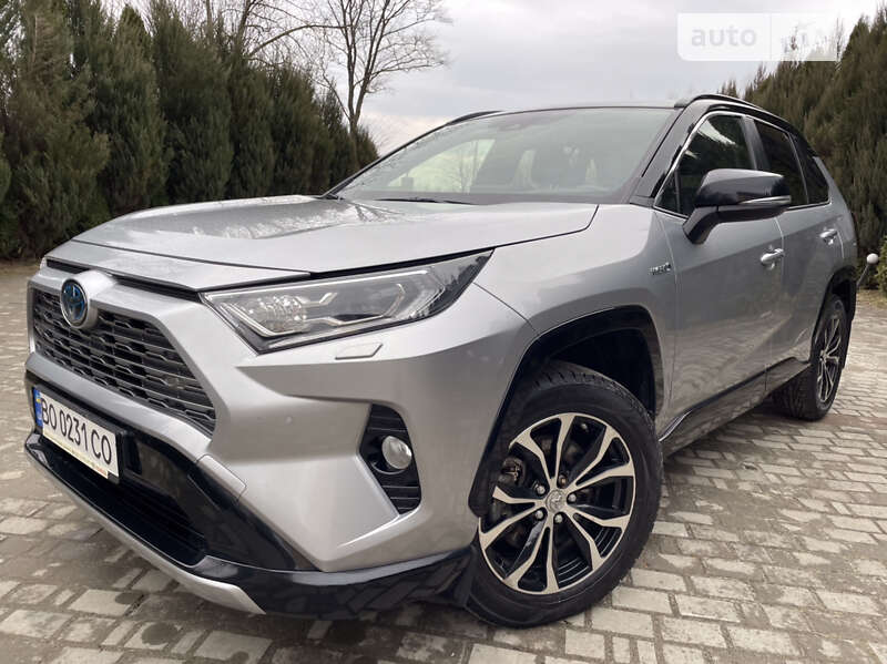 Внедорожник / Кроссовер Toyota RAV4 2019 в Львове Внедорожник / Кроссовер Toyota RAV4 2019 в Львове