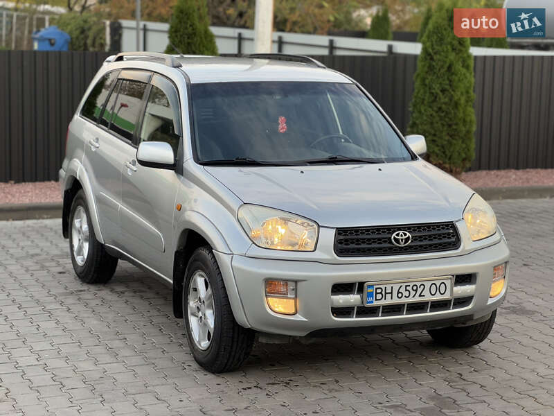 Внедорожник / Кроссовер Toyota RAV4 2003 в Одессе