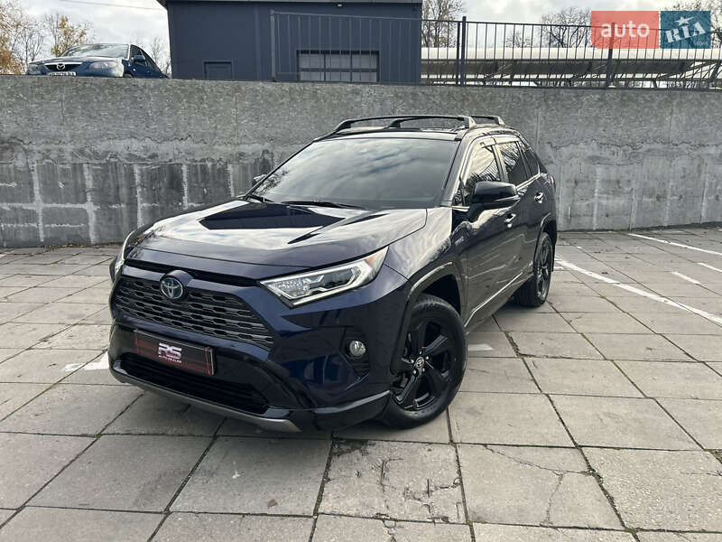 Внедорожник / Кроссовер Toyota RAV4 2020 в Запорожье