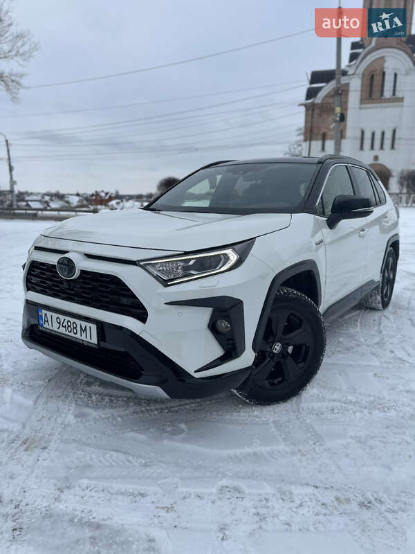 Позашляховик / Кросовер Toyota RAV4 2020 в Білій Церкві