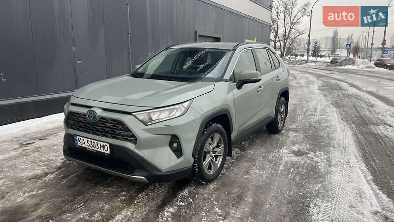 Внедорожник / Кроссовер Toyota RAV4 2023 в Киеве