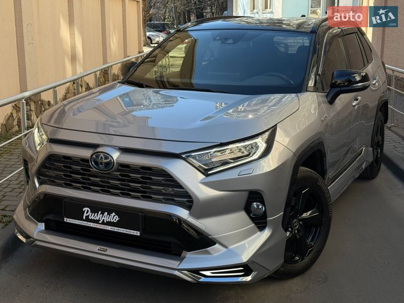 Внедорожник / Кроссовер Toyota RAV4 2021 в Одессе