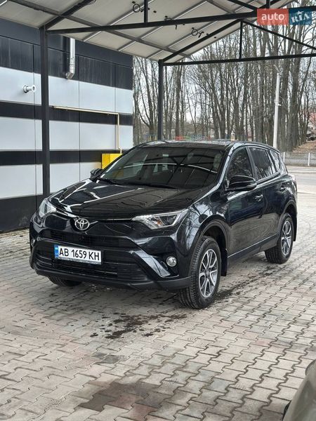 Внедорожник / Кроссовер Toyota RAV4 2016 в Виннице