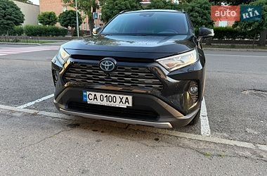 Позашляховик / Кросовер Toyota RAV4 2020 в Черкасах