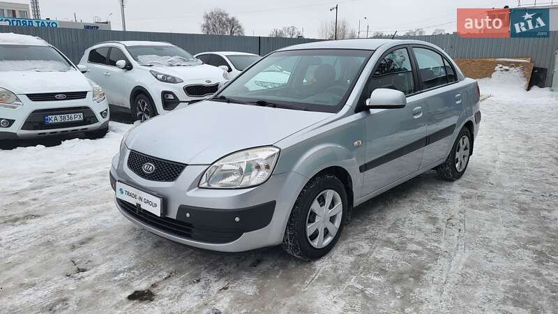 Седан Kia Rio 2006 в Киеве Седан Kia Rio 2006 в Киеве