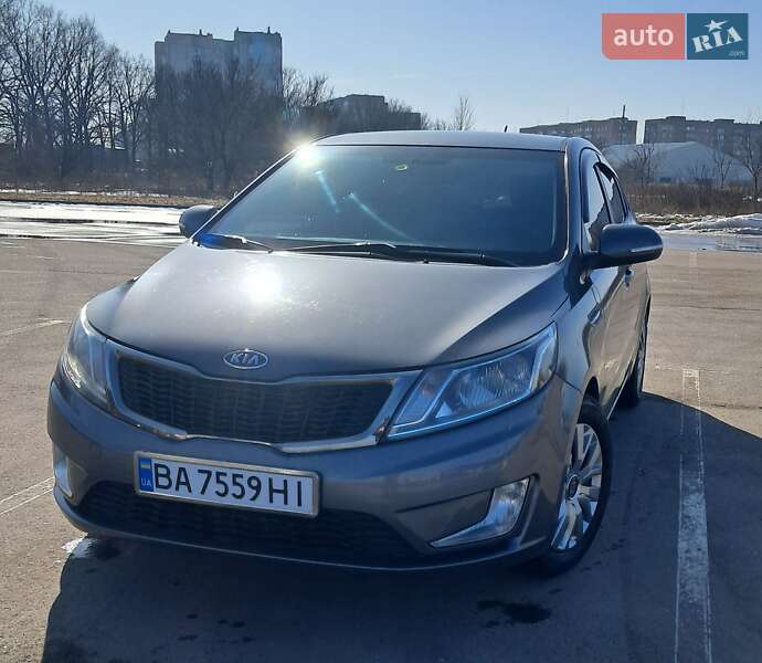 Седан Kia Rio 2012 в Кропивницком