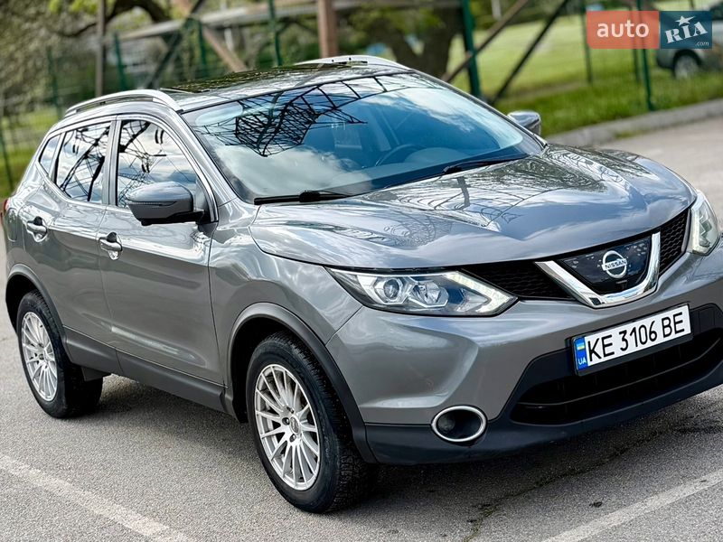 Позашляховик / Кросовер Nissan Rogue Sport 2017 в Запоріжжі