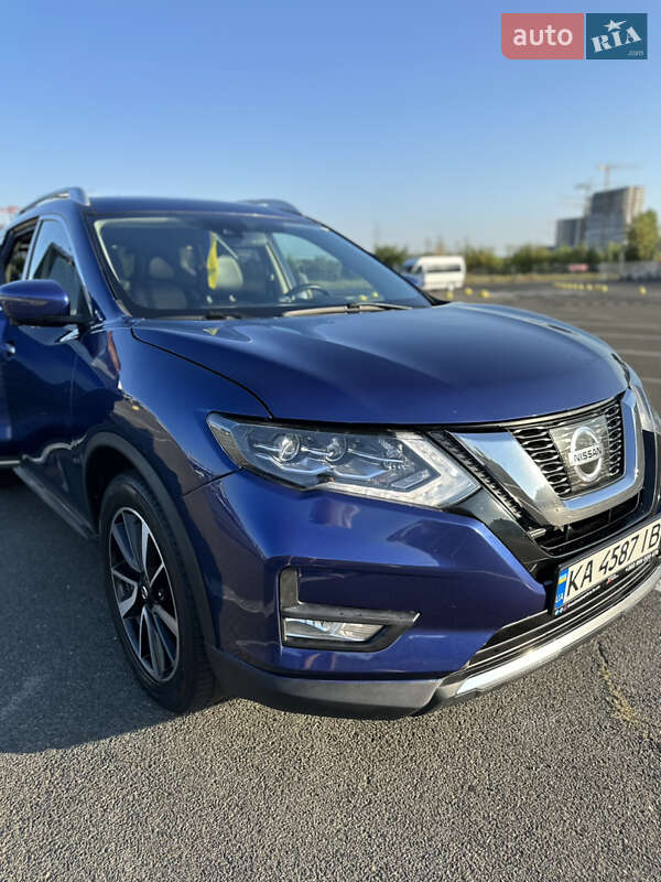 Позашляховик / Кросовер Nissan Rogue 2018 в Києві