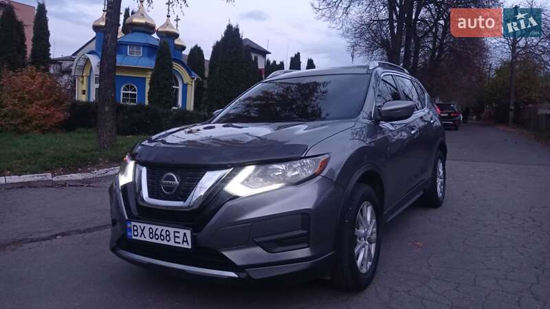 Внедорожник / Кроссовер Nissan Rogue 2018 в Хмельницком