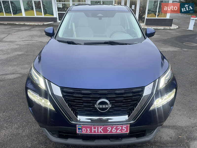 Внедорожник / Кроссовер Nissan Rogue 2022 в Кременчуге