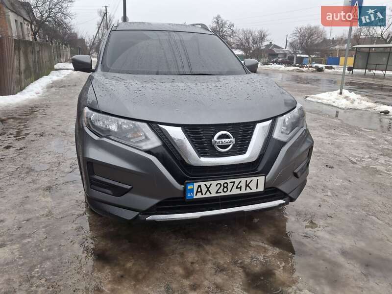 Внедорожник / Кроссовер Nissan Rogue 2016 в Мерефа