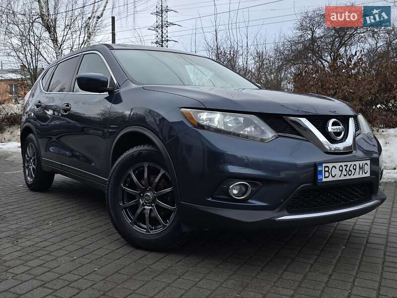 Внедорожник / Кроссовер Nissan Rogue 2016 в Львове