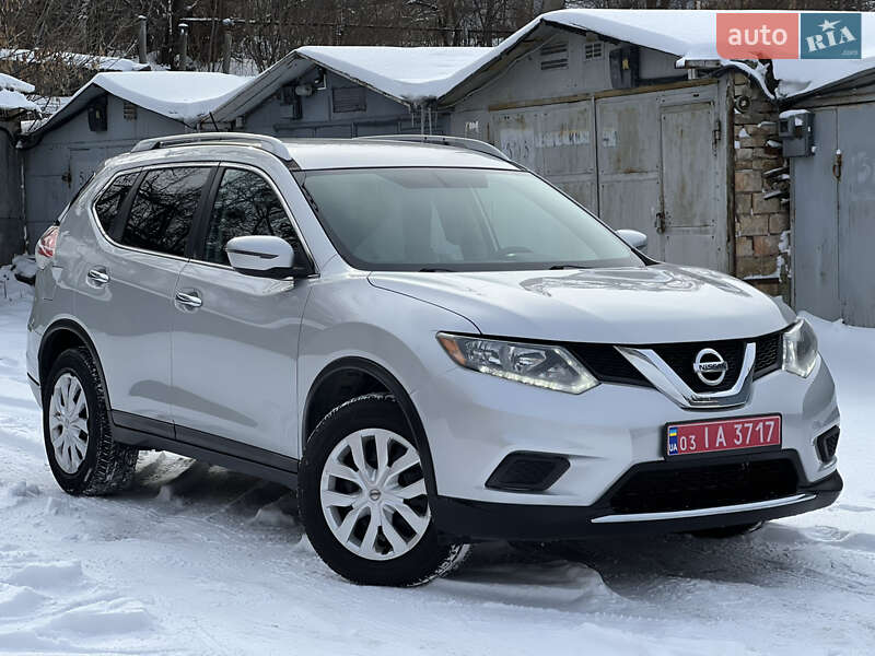 Внедорожник / Кроссовер Nissan Rogue 2016 в Киеве