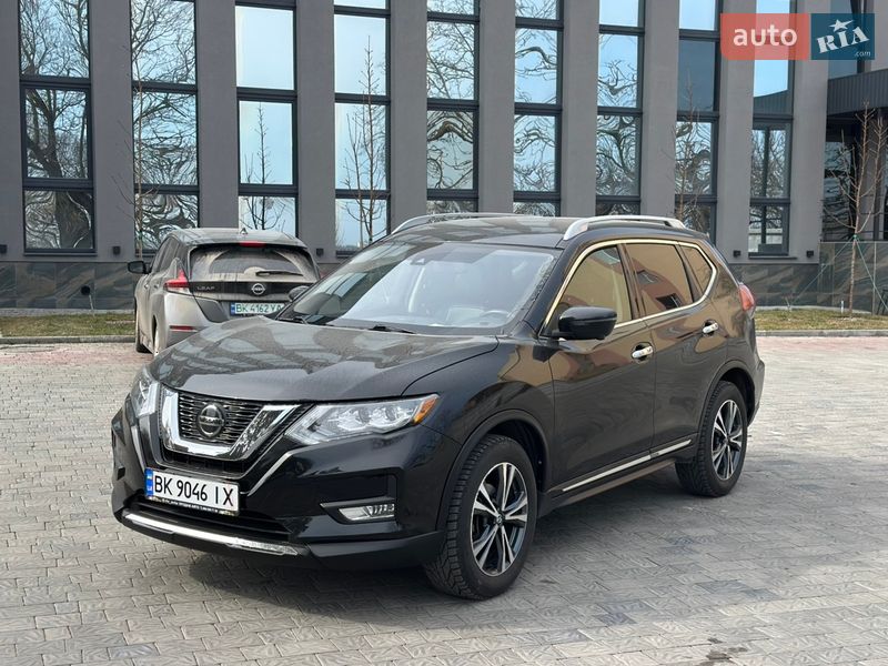 Внедорожник / Кроссовер Nissan Rogue 2018 в Ровно