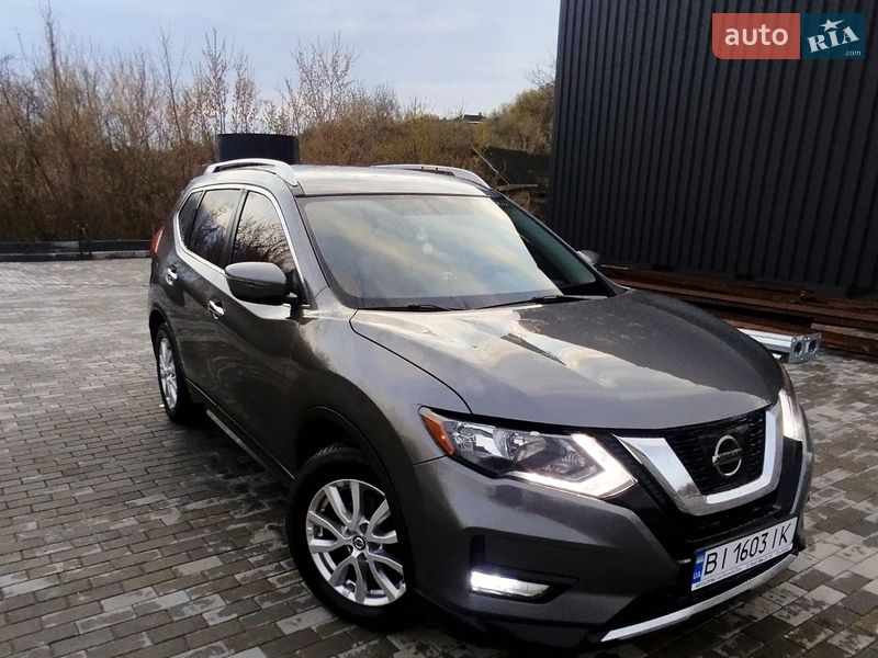 Внедорожник / Кроссовер Nissan Rogue 2017 в Хороле Внедорожник / Кроссовер Nissan Rogue 2017 в Хороле