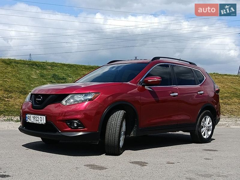 Внедорожник / Кроссовер Nissan Rogue 2015 в Днепре