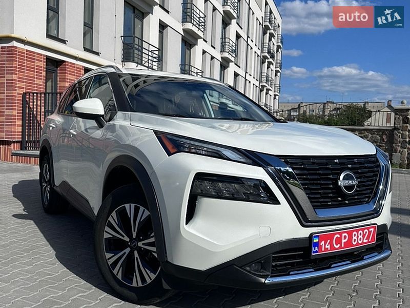 Внедорожник / Кроссовер Nissan Rogue 2023 в Самборе