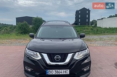 Внедорожник / Кроссовер Nissan Rogue 2018 в Тернополе