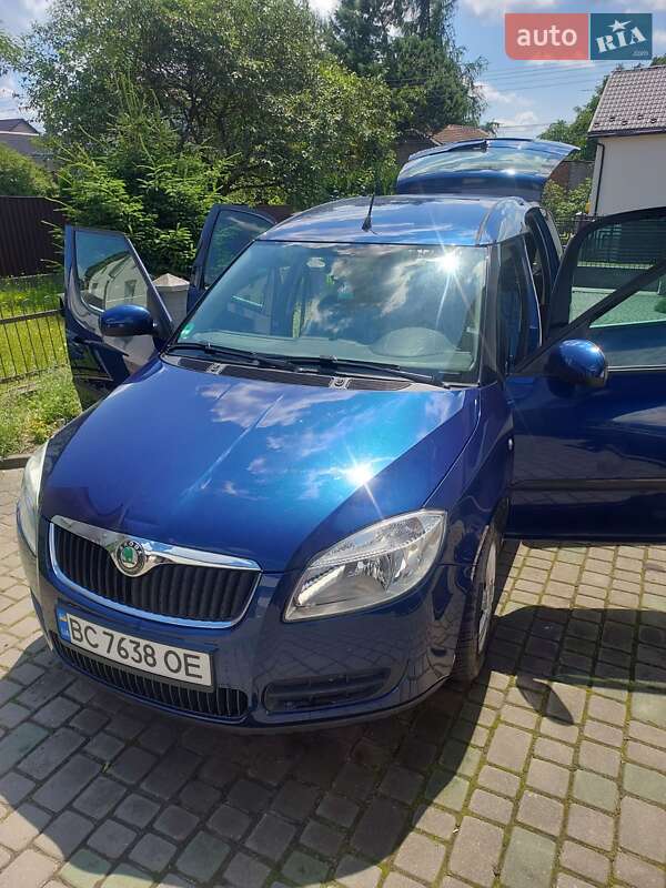 Микровэн Skoda Roomster 2007 в Львове