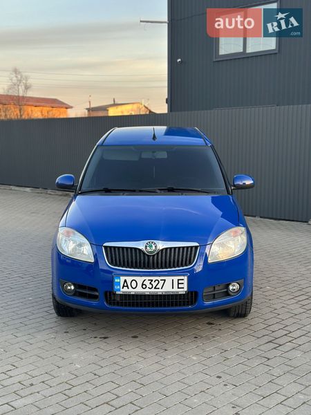 Микровэн Skoda Roomster 2006 в Ужгороде