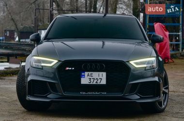 Седан Audi RS3 2019 в Днепре Седан Audi RS3 2019 в Днепре