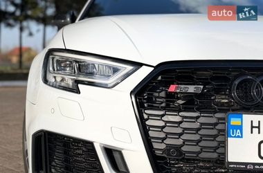 Седан Audi RS3 2017 в Ровно