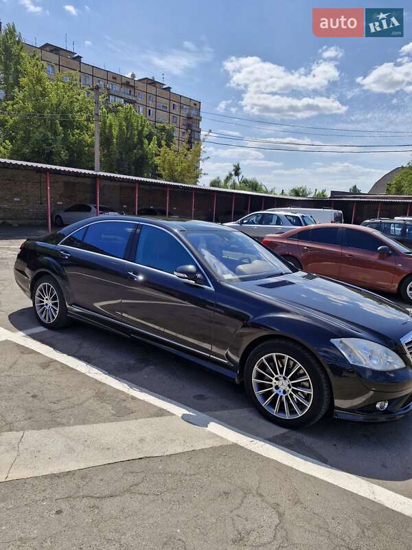 Седан Mercedes-Benz S-Class 2008 в Кривом Роге