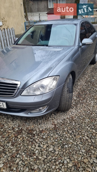 Седан Mercedes-Benz S-Class 2006 в Рахове