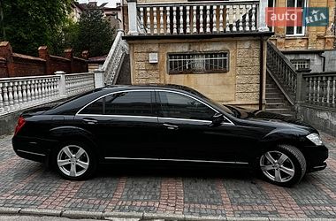 Седан Mercedes-Benz S-Class 2012 в Львові