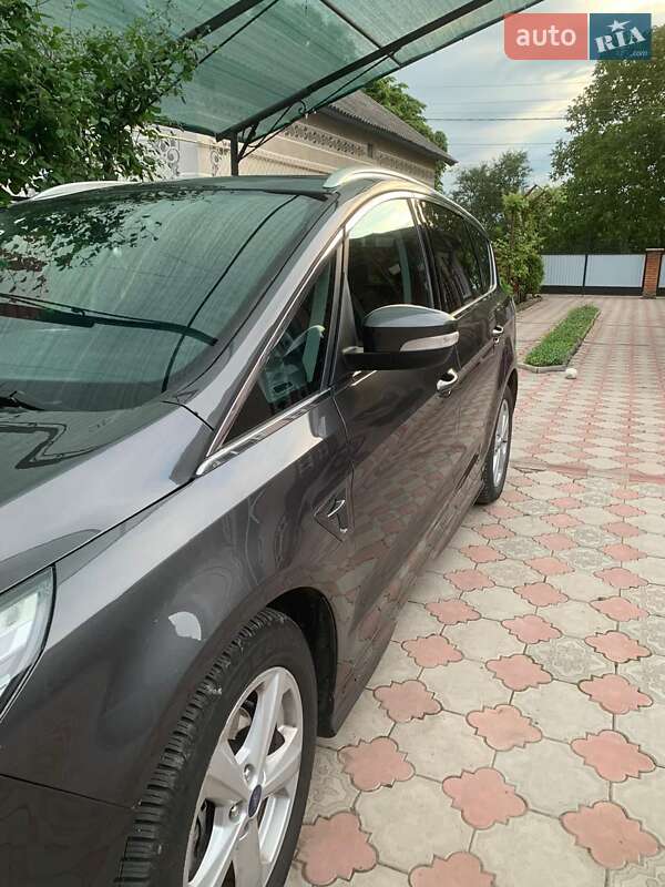 Минивэн Ford S-Max 2016 в Тернополе Минивэн Ford S-Max 2016 в Тернополе