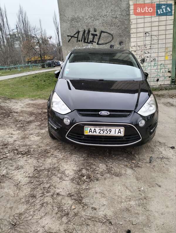 Минивэн Ford S-Max 2012 в Киеве