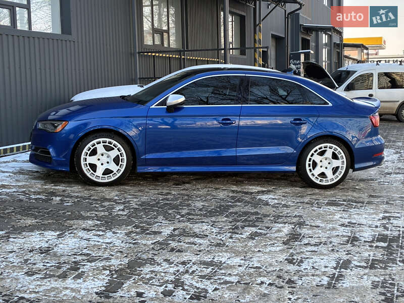Седан Audi S3 2015 в Одессе