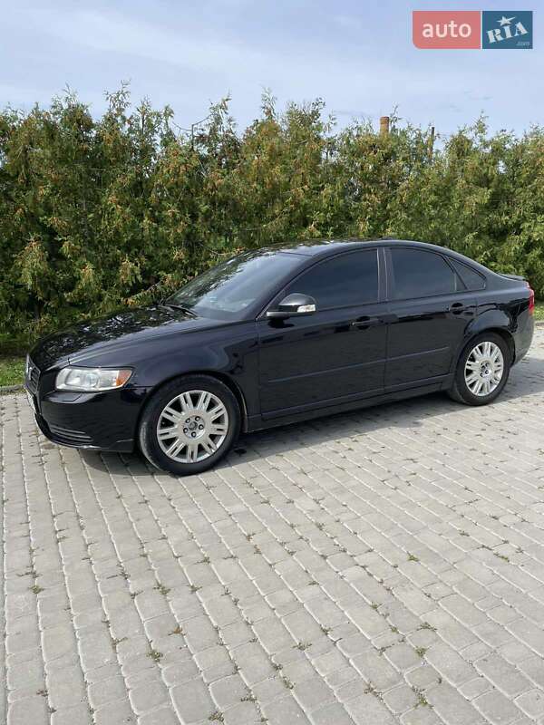 Седан Volvo S40 2009 в Тернополе