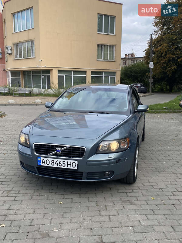 Седан Volvo S40 2004 в Львове Седан Volvo S40 2004 в Львове