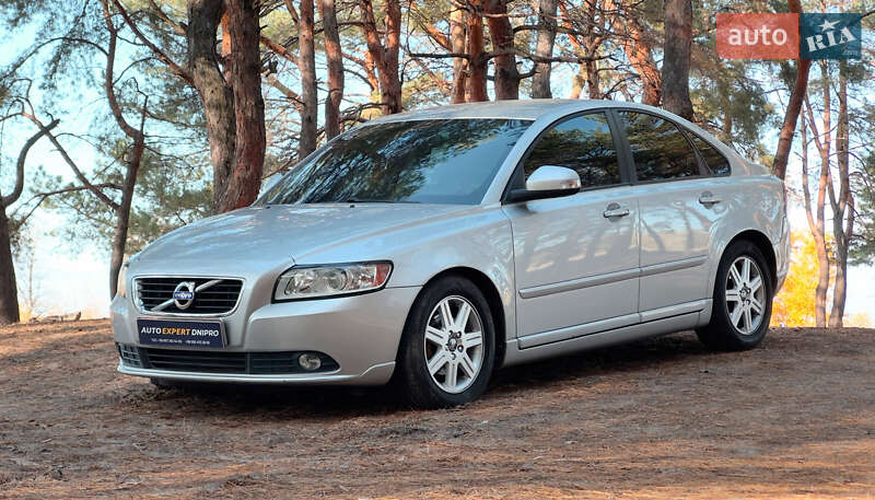 Седан Volvo S40 2012 в Днепре