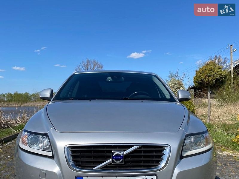 Седан Volvo S40 2009 в Калуші