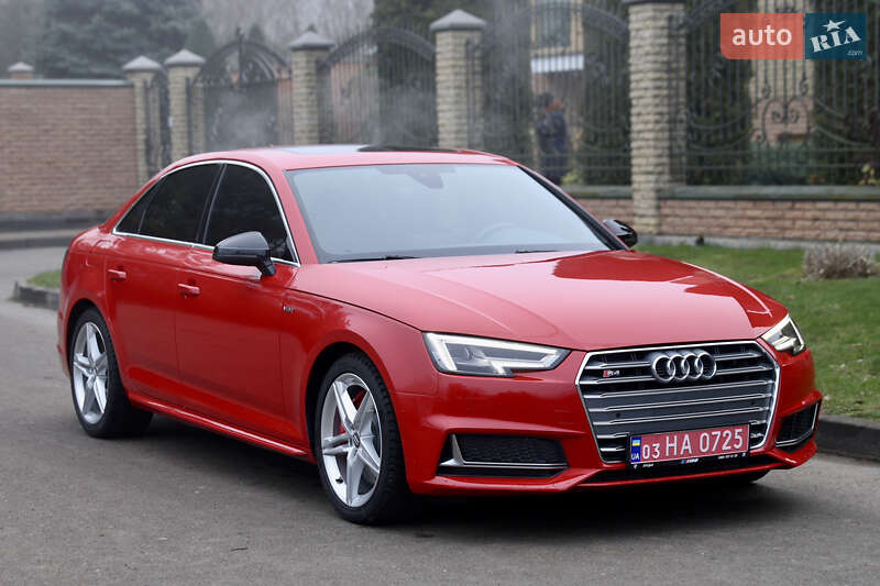 Седан Audi S4 2017 в Луцьку