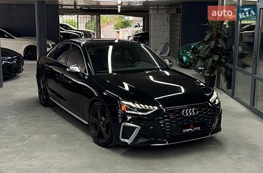 Седан Audi S4 2022 в Одесі