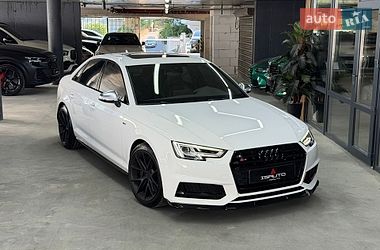 Седан Audi S4 2017 в Одесі