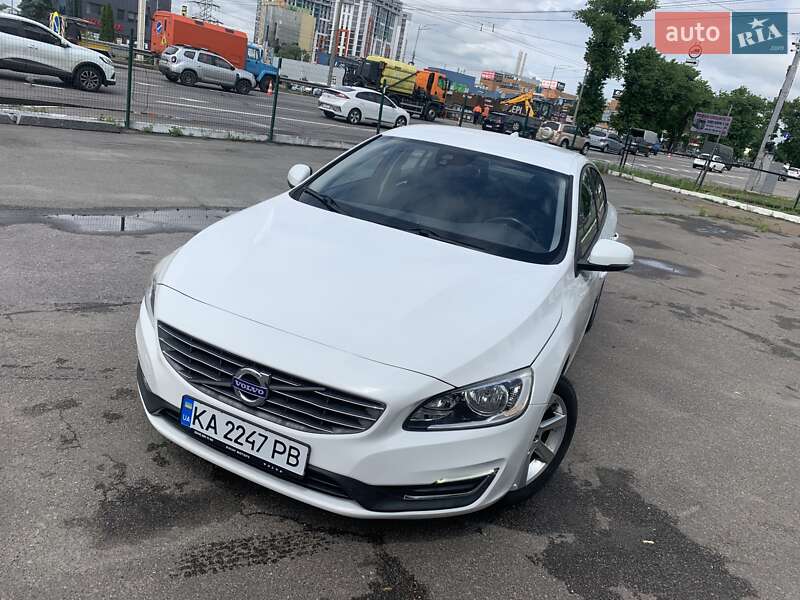 Седан Volvo S60 2015 в Киеве Седан Volvo S60 2015 в Киеве