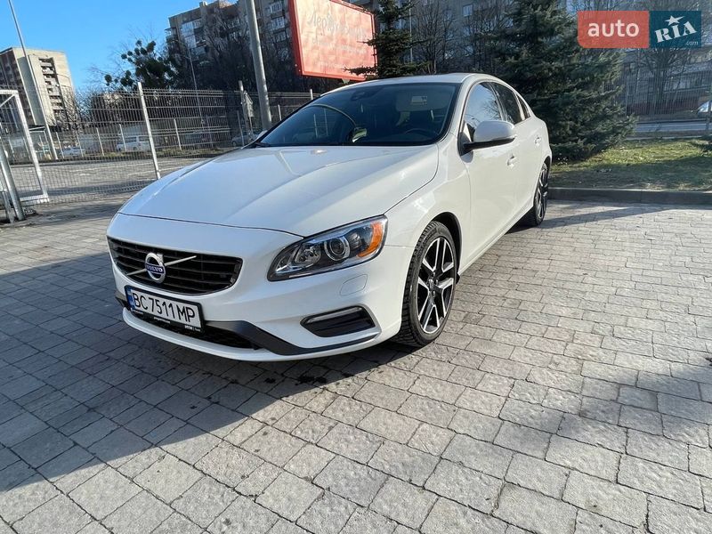 Седан Volvo S60 2017 в Львові