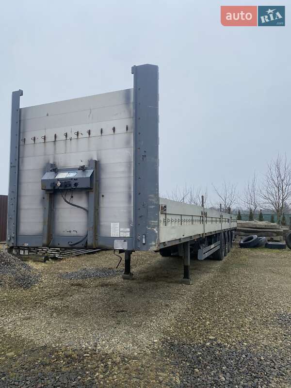 Бортовой полуприцеп Schwarzmuller SAF 2007 в Стрые