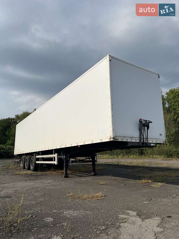 Фургон полуприцеп Kogel SAF 2004 в Хусте