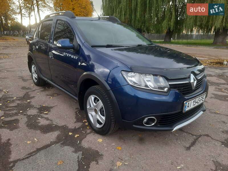 Хэтчбек Renault Sandero StepWay 2016 в Кролевце