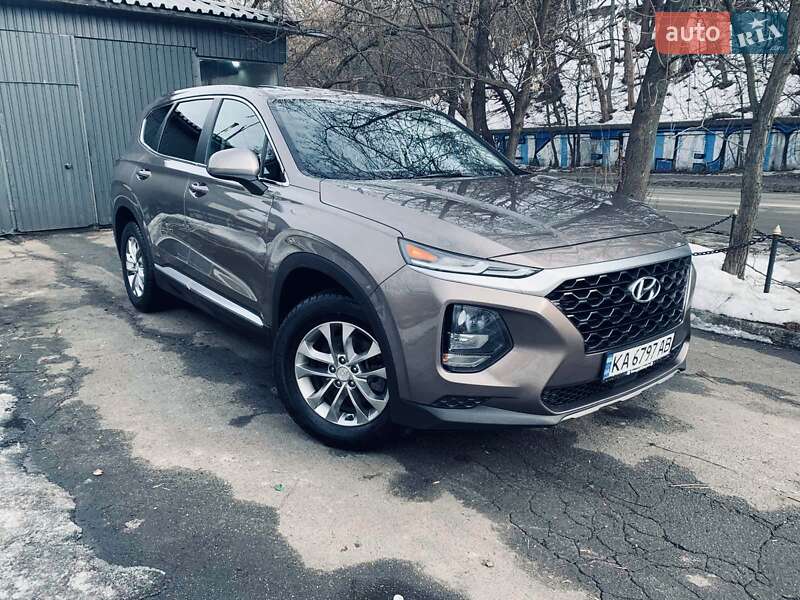 Внедорожник / Кроссовер Hyundai Santa FE 2018 в Киеве