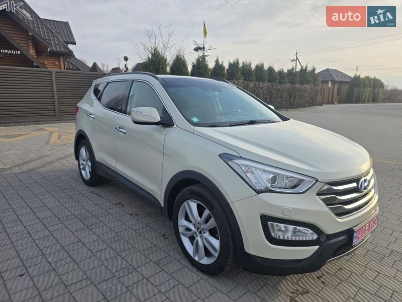 Позашляховик / Кросовер Hyundai Santa FE 2014 в Стрию