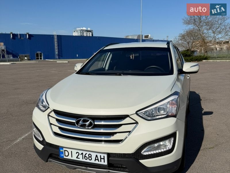 Позашляховик / Кросовер Hyundai Santa FE 2014 в Миколаєві Позашляховик / Кросовер Hyundai Santa FE 2014 в Миколаєві